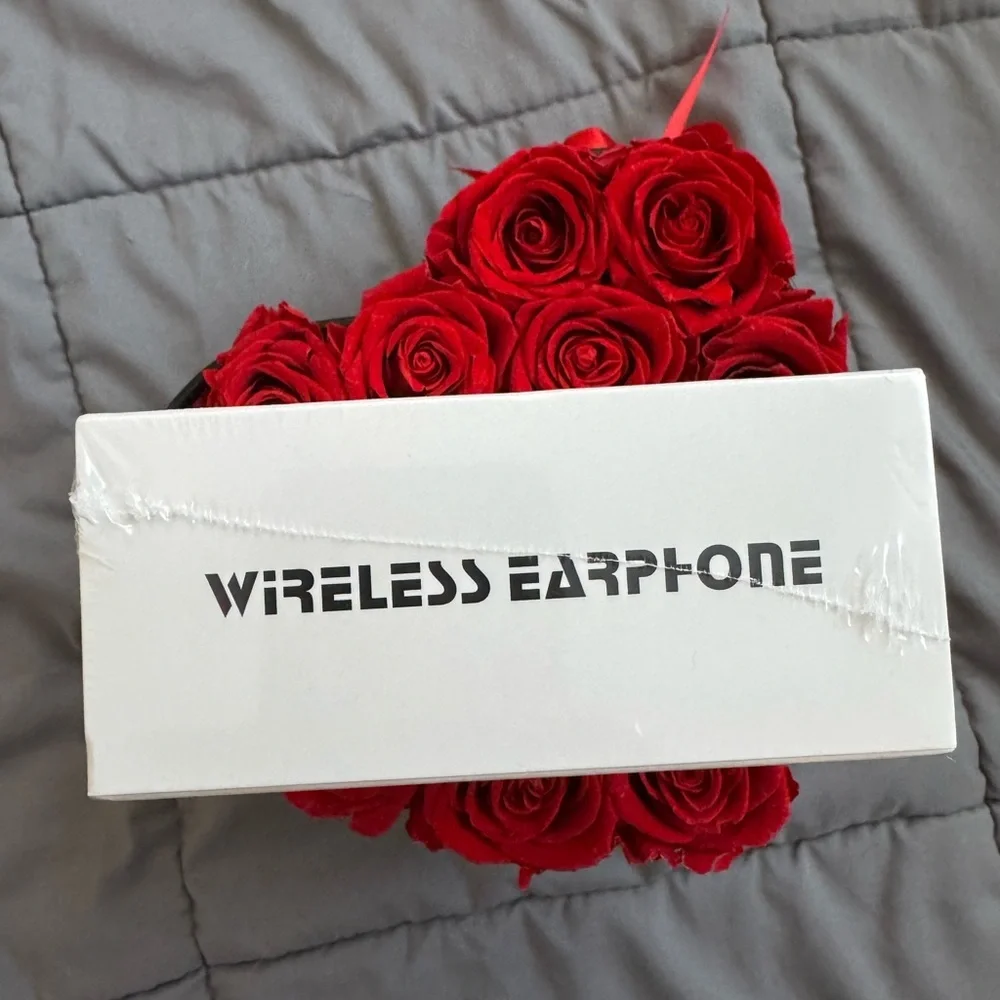 💥SALE💥NEW Sealed Wireless Translation Earbuds w/Touchscreen Case-Hi-Fi Audio